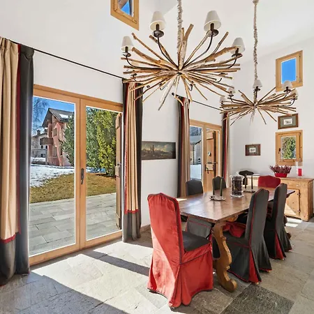 Luxury Alpine Retreat In 5bedr,spa,gym,pool * 拉蓬