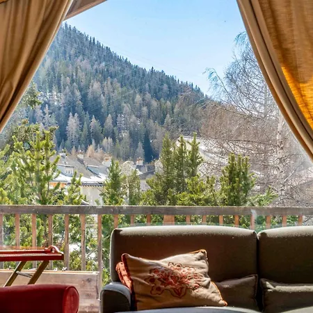 Luxury Alpine Retreat In 5bedr,spa,gym,pool * 拉蓬