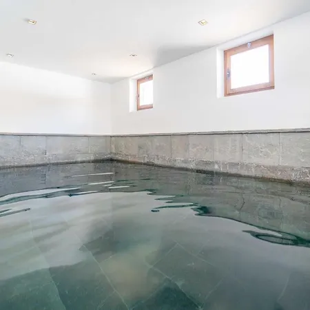 木屋 Luxury Alpine Retreat In 5bedr,spa,gym,pool *